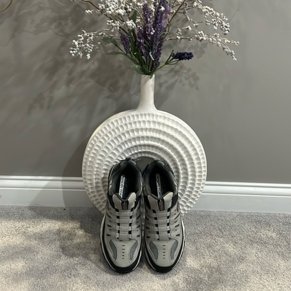 NWOB Men’s Air-cooled memory foam Sketchers. Size 8.5.